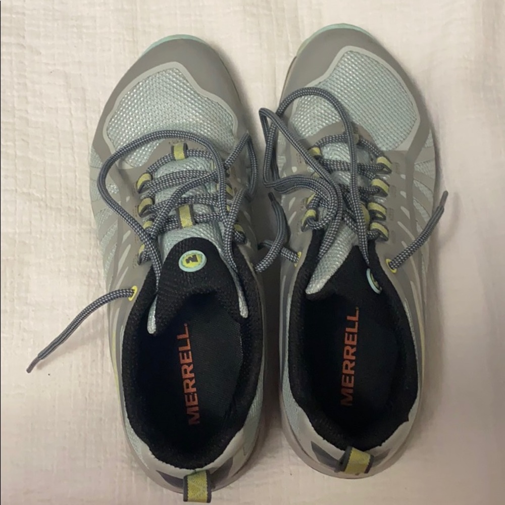 BRAND NEW Merrell Siren Edge Hiking Boots Mid 7.5